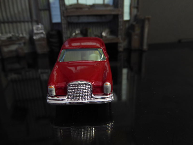 Illustration for article titled Hot Sixty 4th: Teutonic Tuesday with a Matchbox Mercedes with opening parts
